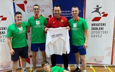 Naši badmintonaši viceprvaci na Državnom prvenstvu srednjih škola u Poreču!