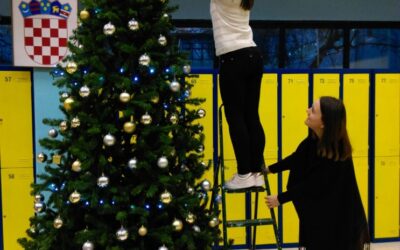 PRIPREME ZA BOŽIĆ U NAŠOJ ŠKOLI!!